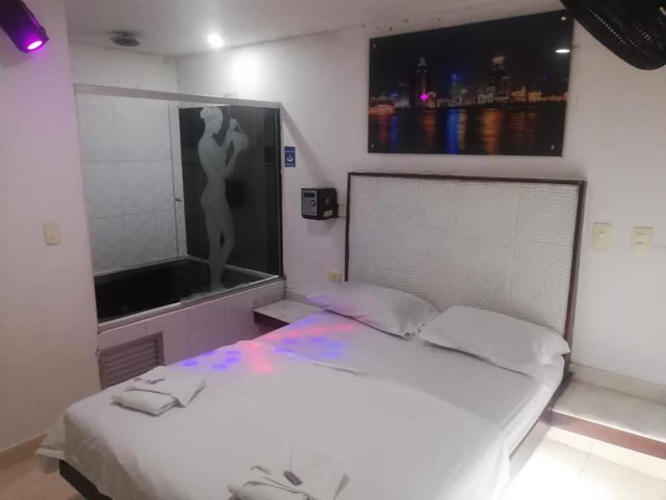 Hotel Marat Медельїн Екстер'єр фото
