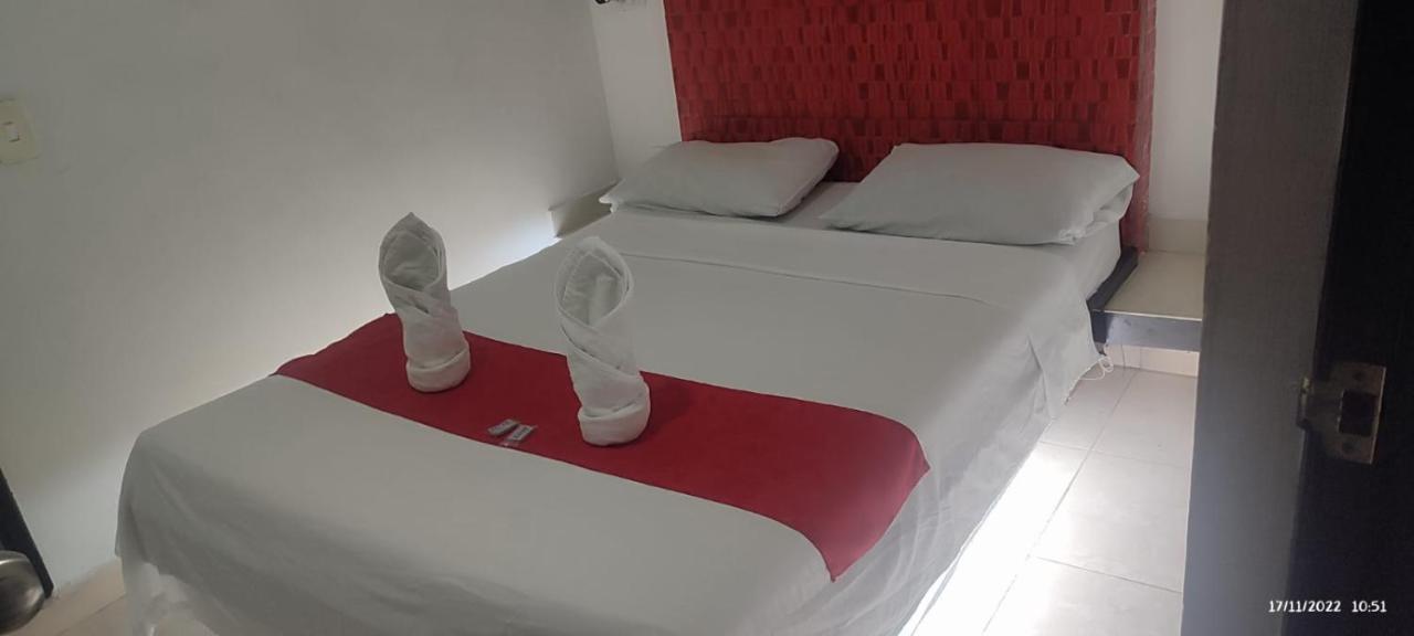 Hotel Marat Медельїн Екстер'єр фото